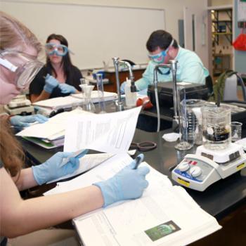 Craven CC students conduct experiments in science class